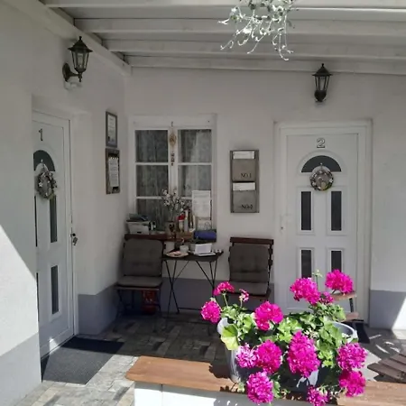 Edina Vintage Vendeghaz Appartement