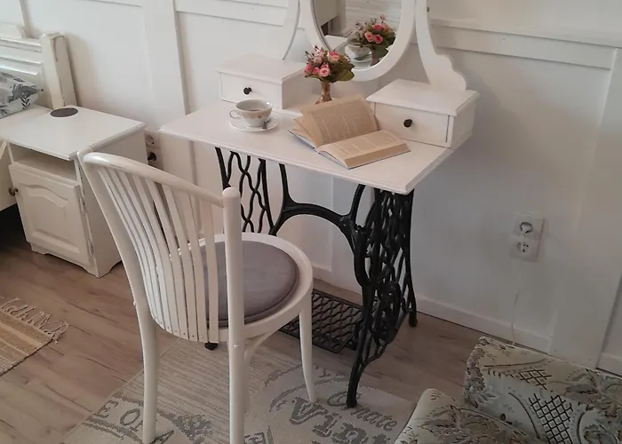 Edina Vintage Vendeghaz Mosonmagyaróvár